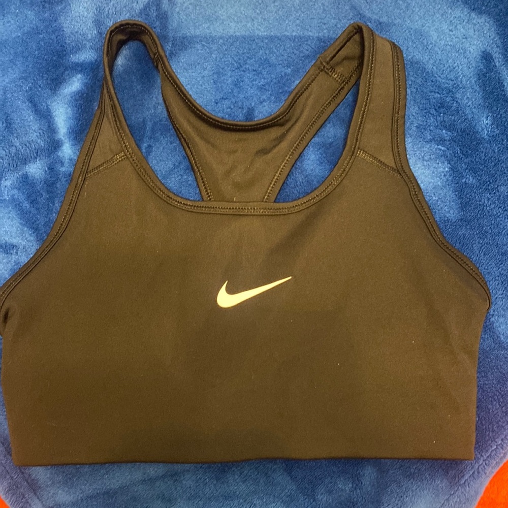 Barely worn size medium black Nike sports bra
